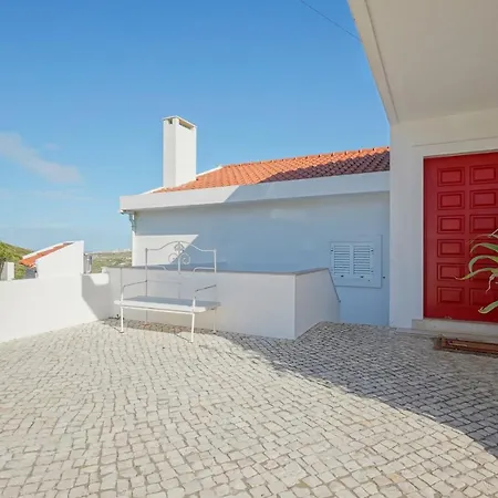 Tres Bandeiras Frühstückspension Ericeira